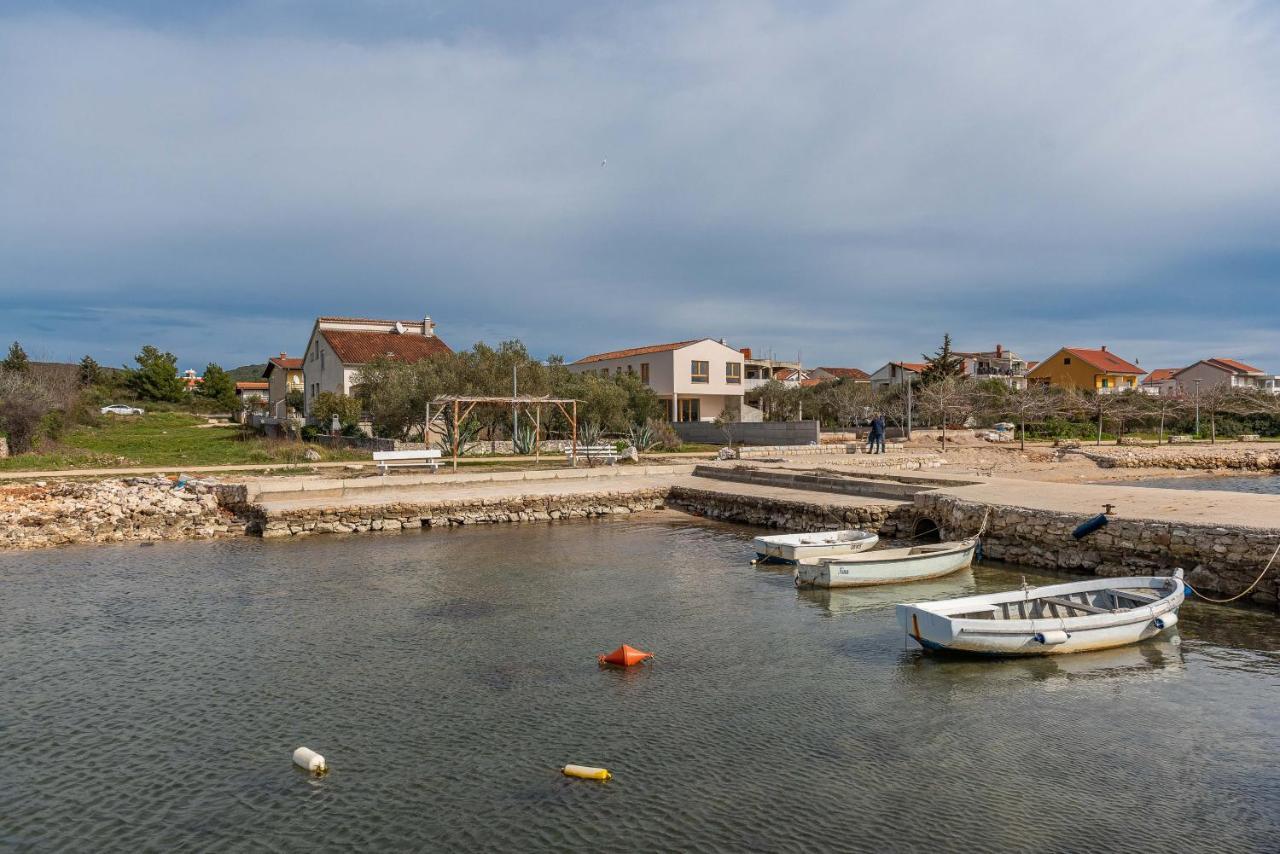 Beachfront Apartment Lostura Turanj Dış mekan fotoğraf